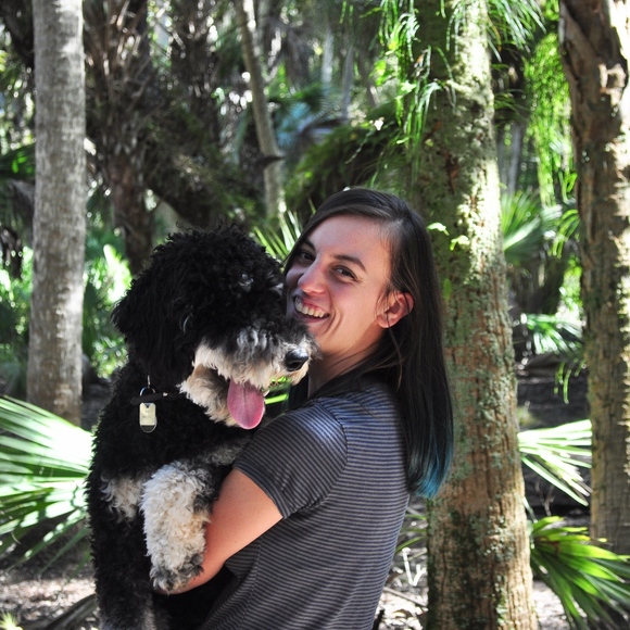 Meet your Posher, Sydni - Picture 4 of 4